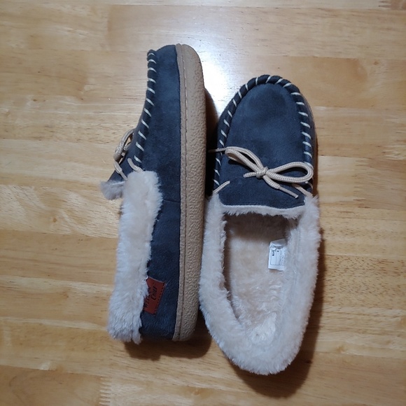 Western Chief Shoes - Western Chief. Faux Suede. Faux Fur. Slippers